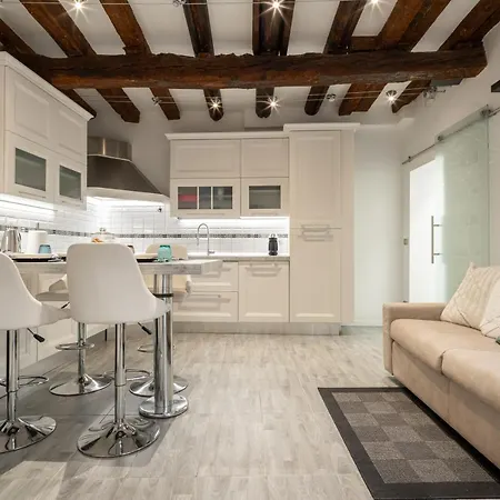 Rialto Boutique البندقية